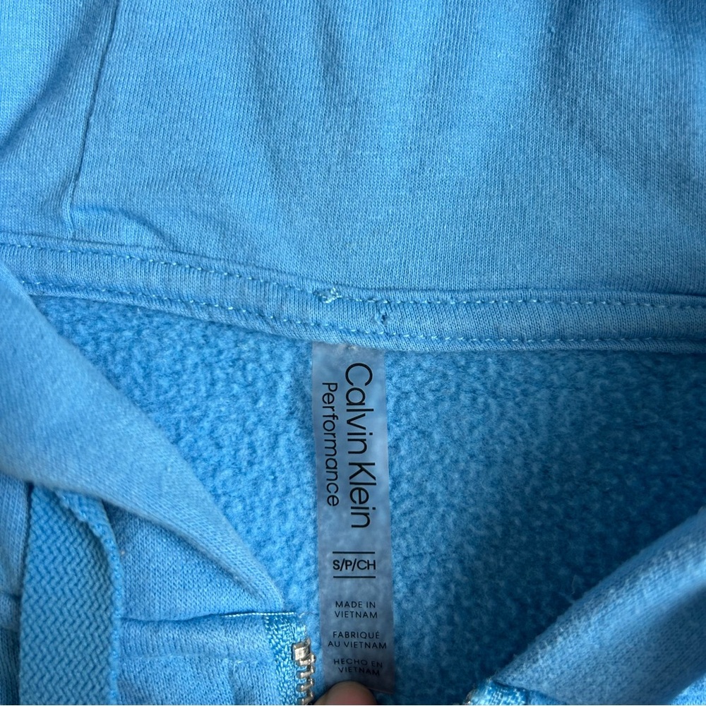 CALVIN KLEIN Performance Light Blue Cropped Hoodie Zip Up - Picture 5 of 12